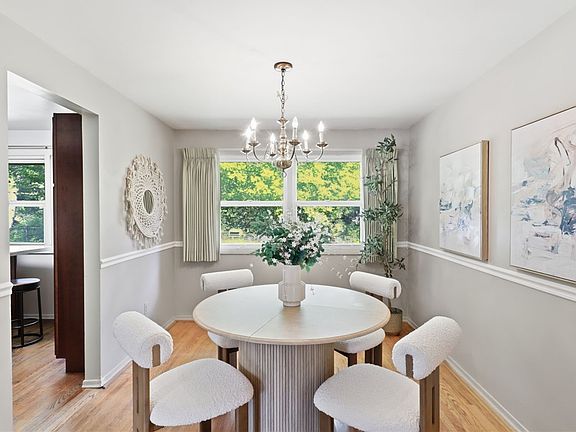 5th image of 116 Chestnut Dr