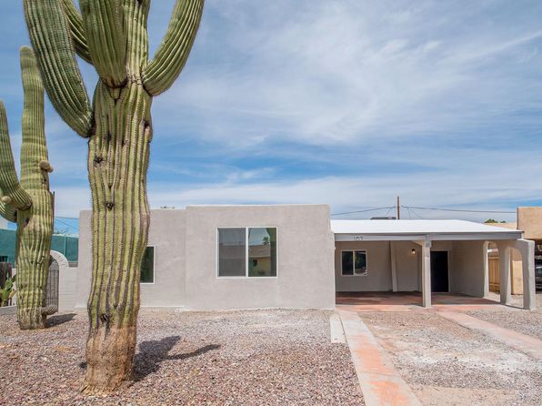 1017 E West Circle Dr