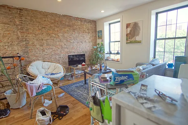 Rented by Lofts and Flats LLC | media 33