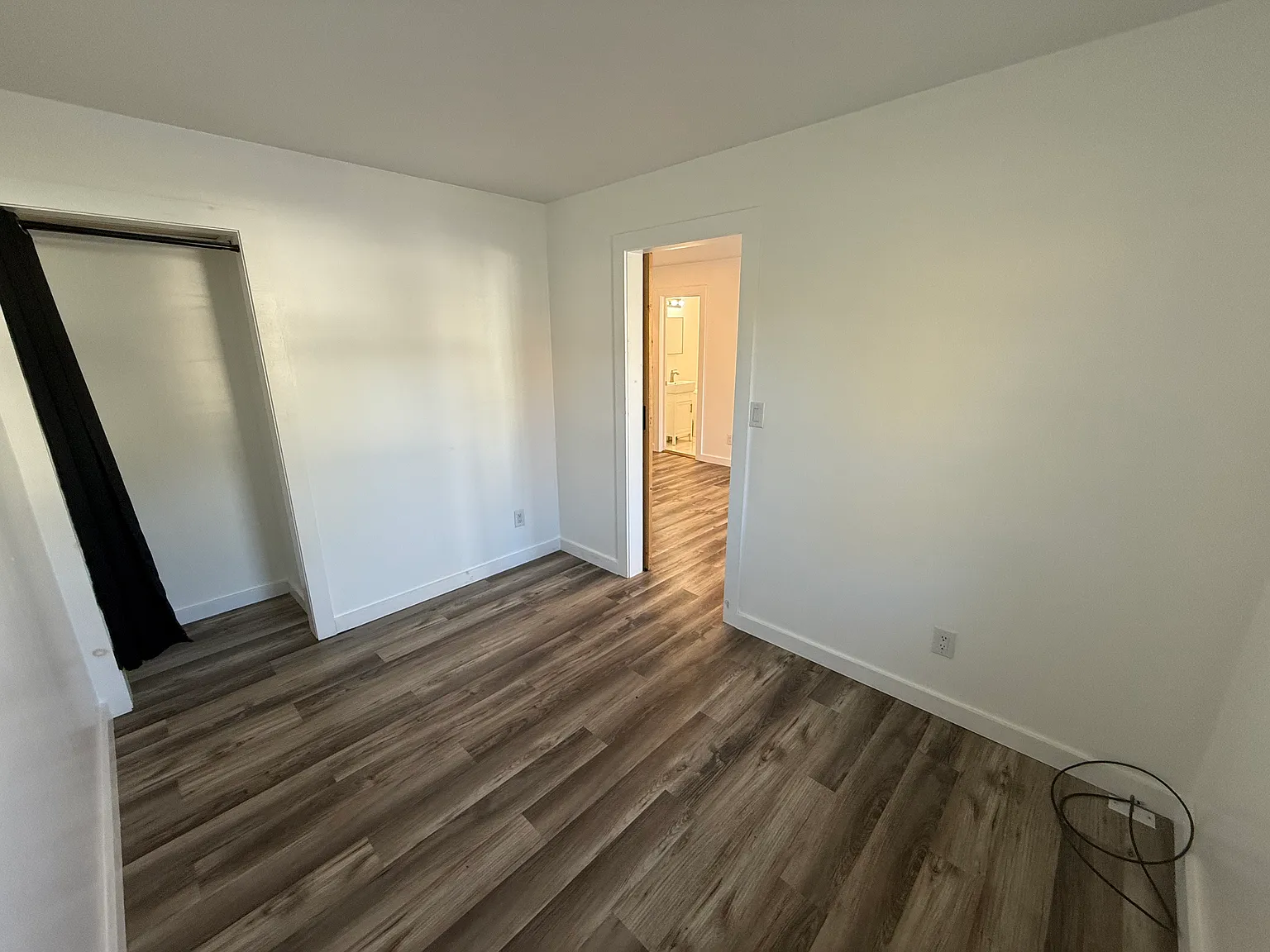 2 bed, 450 sqft, $1,395 — Photo 4