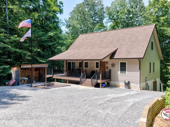 107 Choctaw Rd, Byrdstown, TN 38549
