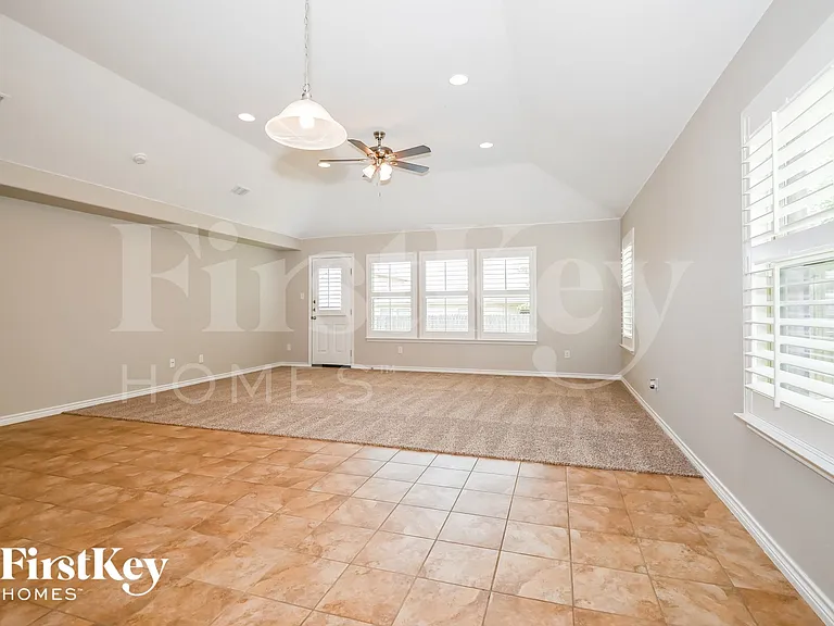 6049 Horn Cap Dr — Photo 3