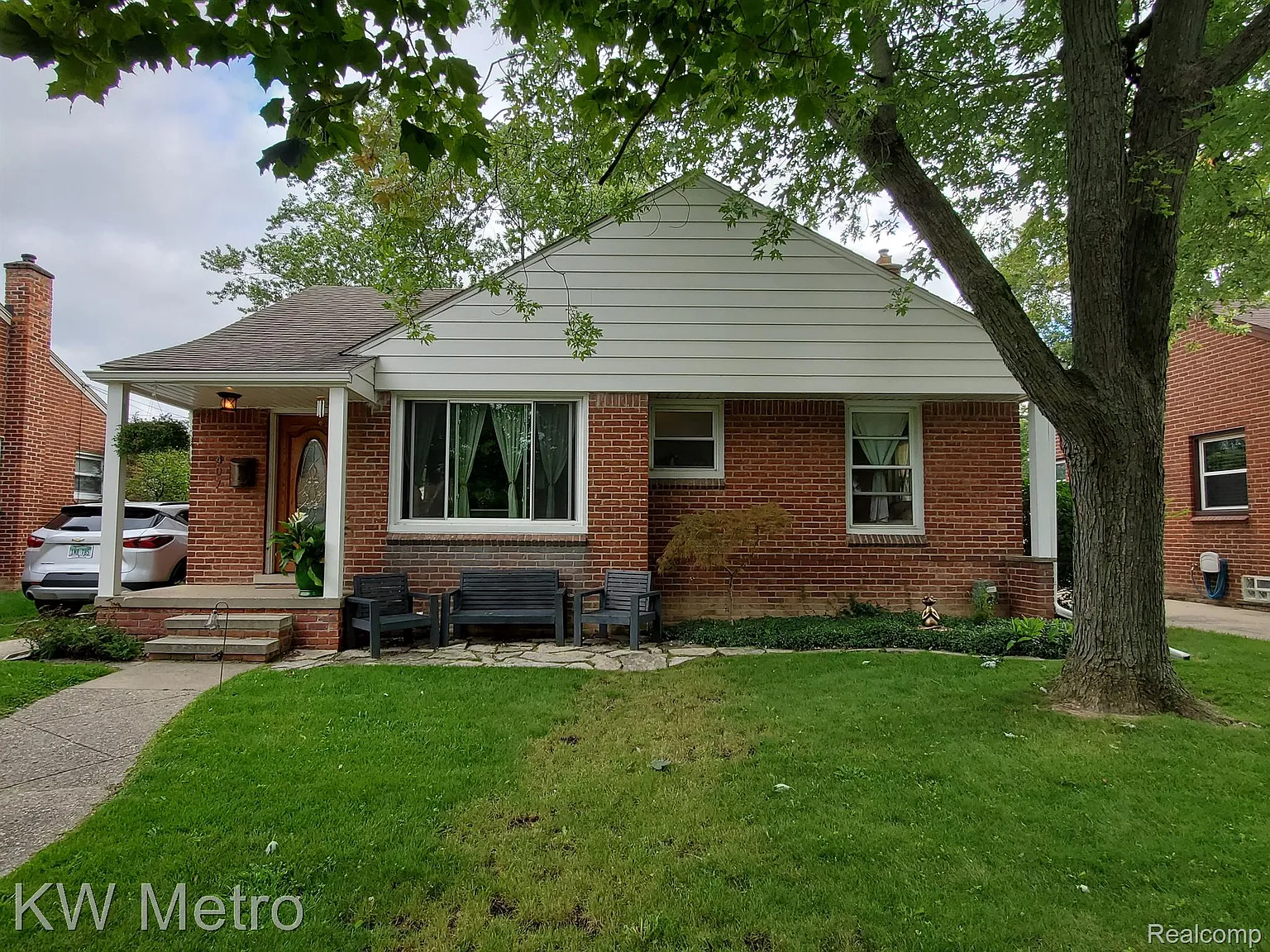 407 Normandy Rd photo 1