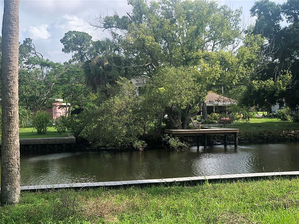 1st image of 722 Seminole Blvd
