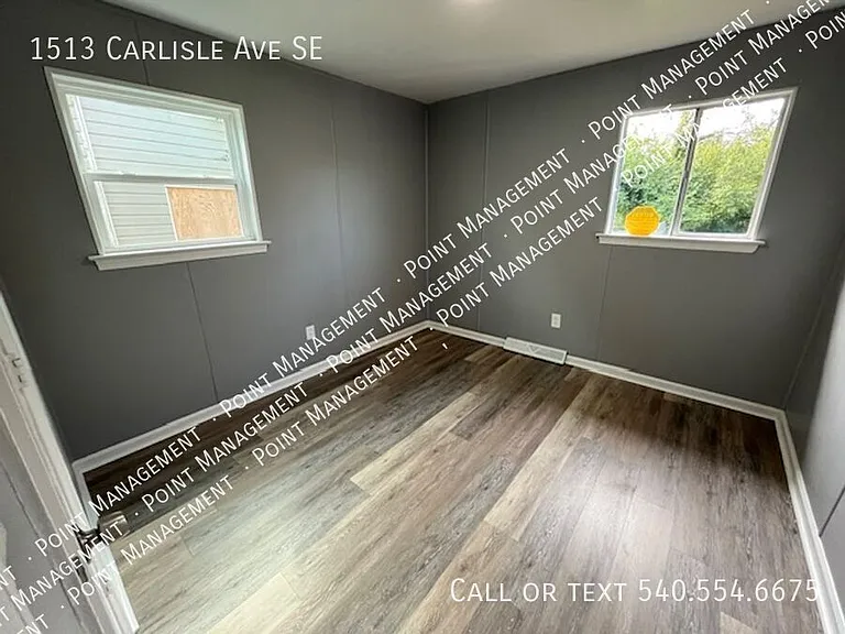 1513 Carlisle Ave SE — Photo 10