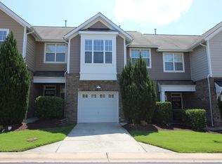 10108 Raven Tree Dr, Raleigh, NC 27617