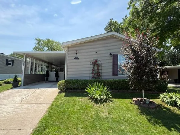 226 Toucan St, Rochester, MI 48309