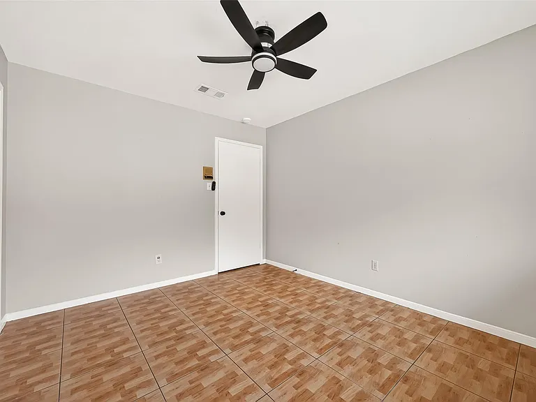2003 Point Clear Ct — Photo 36