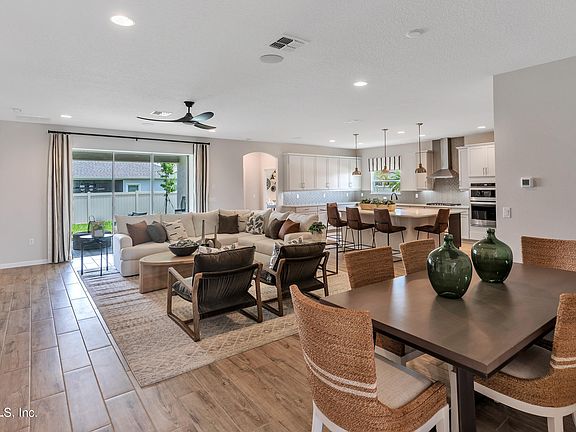 4th image of 217 ARCHSTONE Way #17