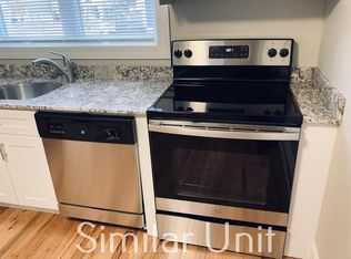 1047 Mammoth Rd UNIT A, Manchester, NH 03104