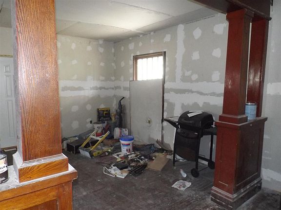 4th image of 1716 Frances Ave