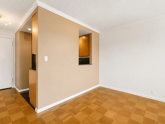 4th image of 151 Tremont St APT 16U