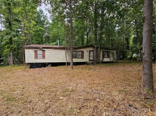 192 Pond Dr, Kenbridge, VA 23944