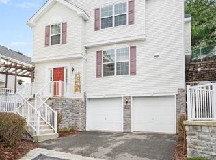 123 Sowers Dr, Hackettstown, NJ 07840