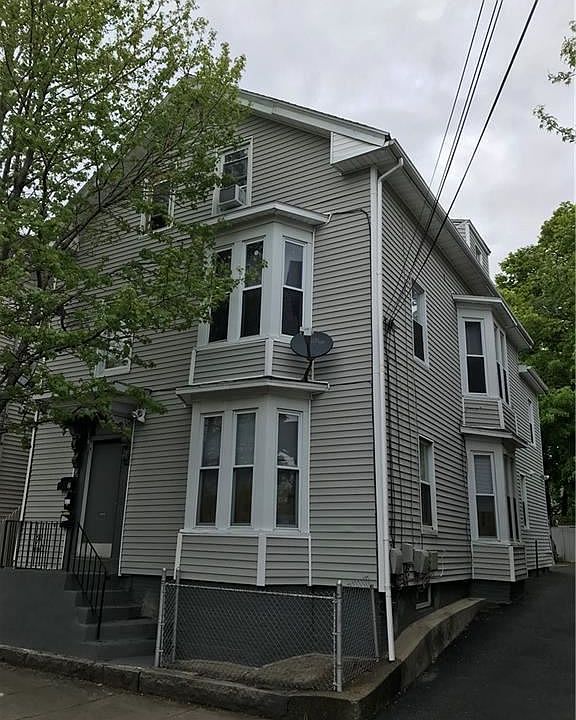 1st image of 69 Superior St