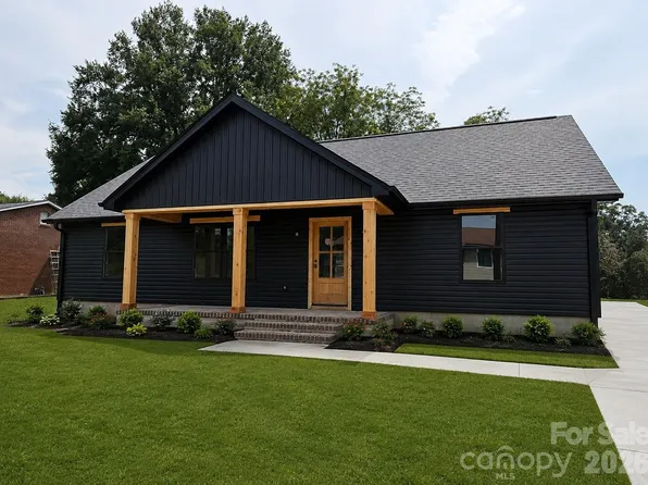 304 Garden St E, Landis, NC 28088