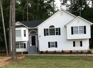 70 Shady Ct, Carrollton, GA 30116