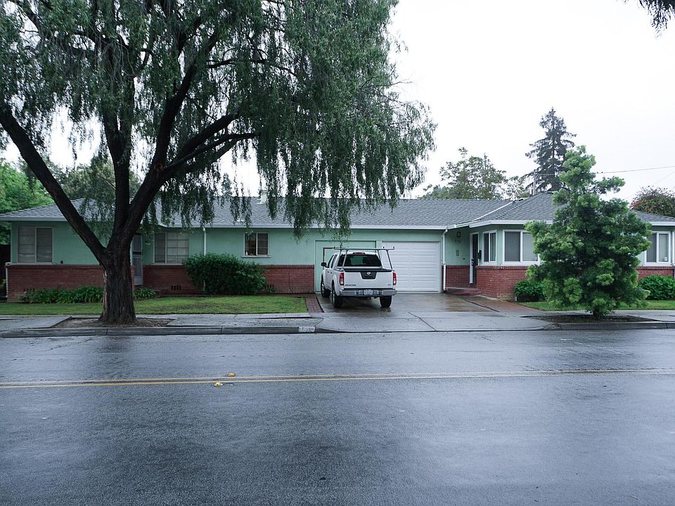1st image of 698 W Iowa Ave