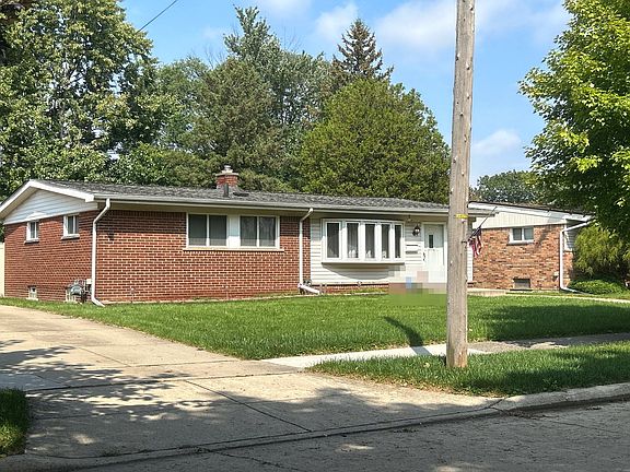 3rd image of 19256 Herrick St