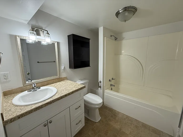 809 Mountain View Dr — Photo 24