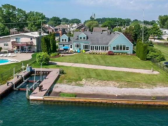 2nd image of 37660 Lakeshore Dr