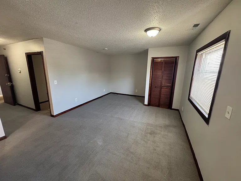 1311 Middlesex St #3R — Photo 3