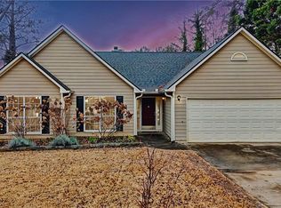 1584 Heartwood Dr, Lawrenceville, GA 30043