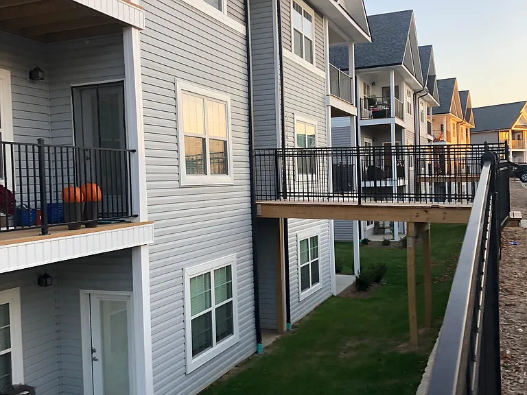 Brighton Crossing Apartments — Photo 5
