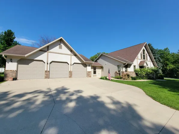105 5th Ave SE, Harmony, MN 55939