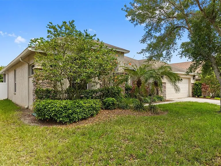13655 Artesa Bell Dr — Photo 2