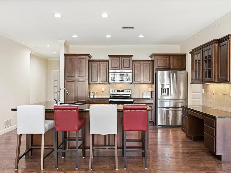 2409 Boulder Springs Dr — Photo 9