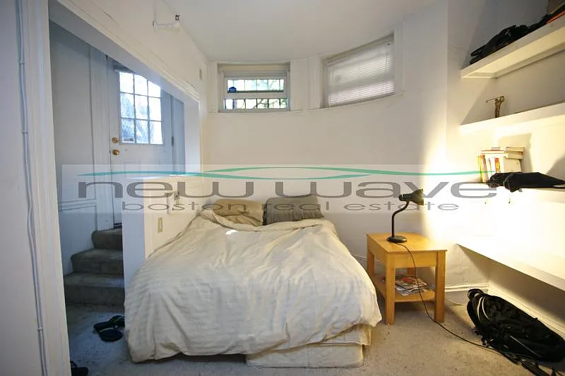 379 Commonwealth Ave #1