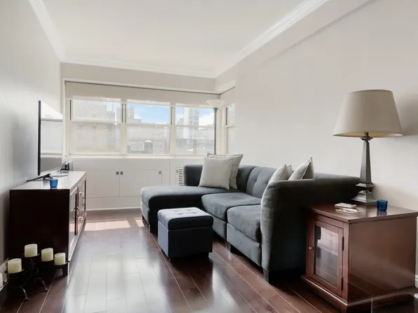35 Park Avenue image 1 of 8
