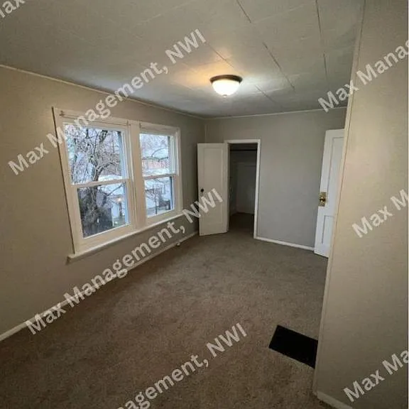 824 Merrill St — Photo 9