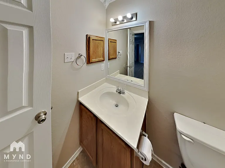 5644 Brougham Way — Photo 22