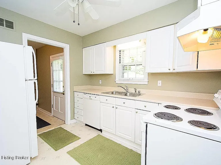 1215 Curlew Ave — Photo 7