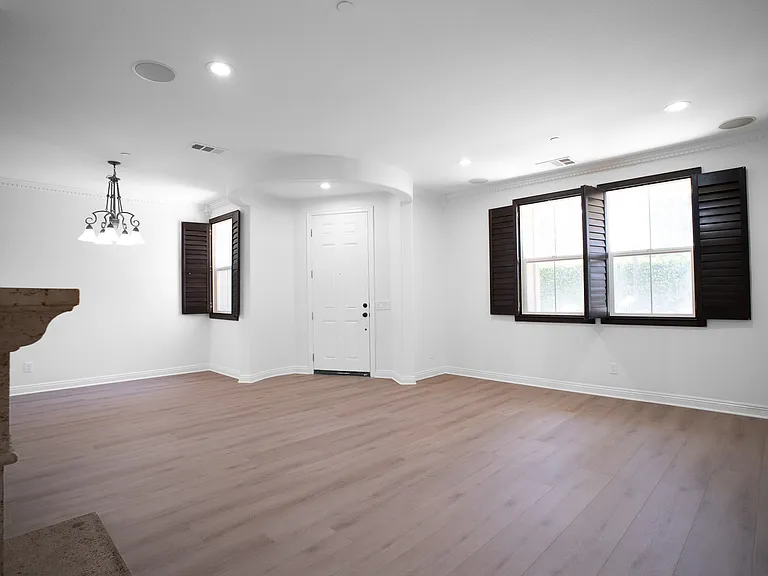 6956 Vining St — Photo 7