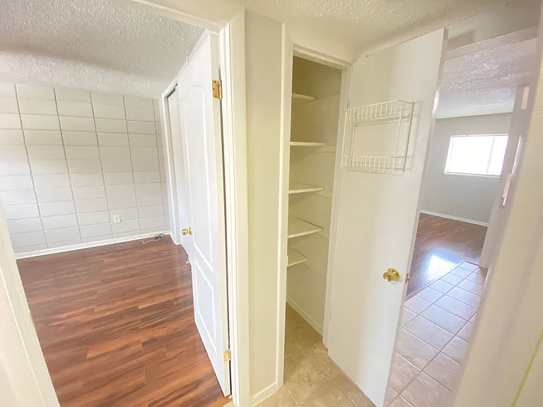320 Lakeview St #207 — Photo 15