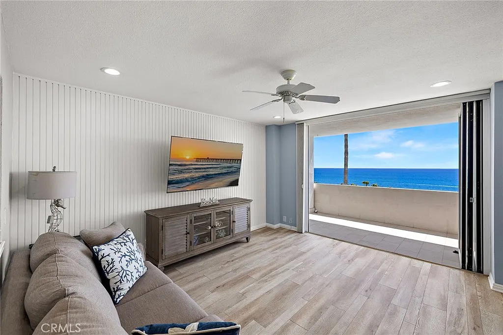 1 bed, 729 sqft, $5,000 — Photo 3