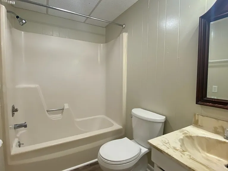 204 High St #6 — Photo 4