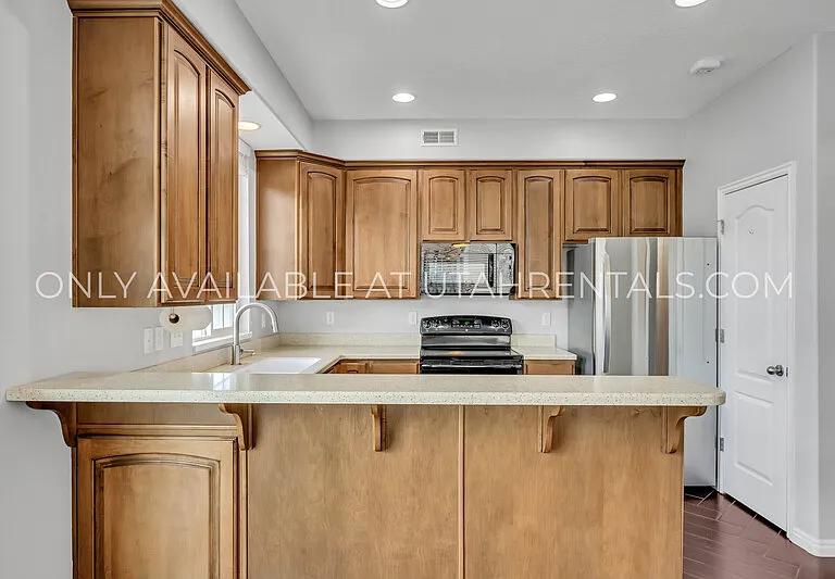 928 Chelsea Ln — Photo 11