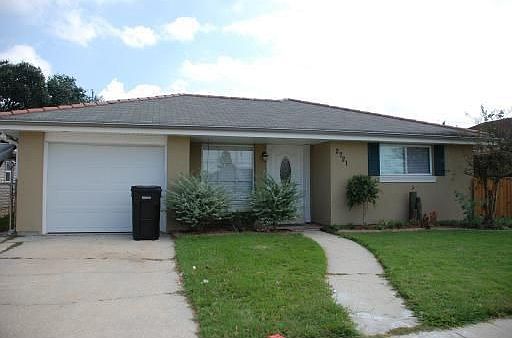 1st image of 2721 Charles Dr