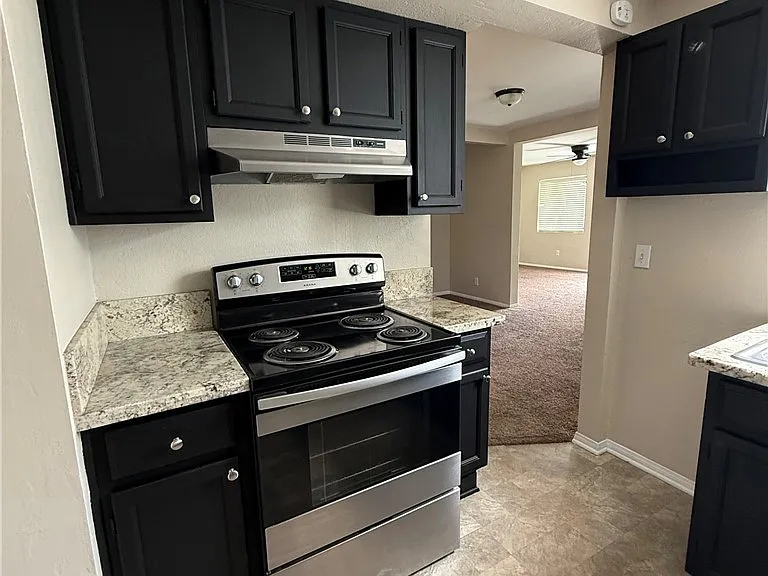 529 E Central Ave — Photo 9