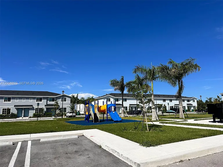 1041 NW 5th Ct #1041 — Photo 23