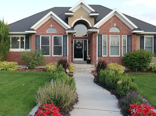 978 E Milestone Dr, Smithfield, UT 84335