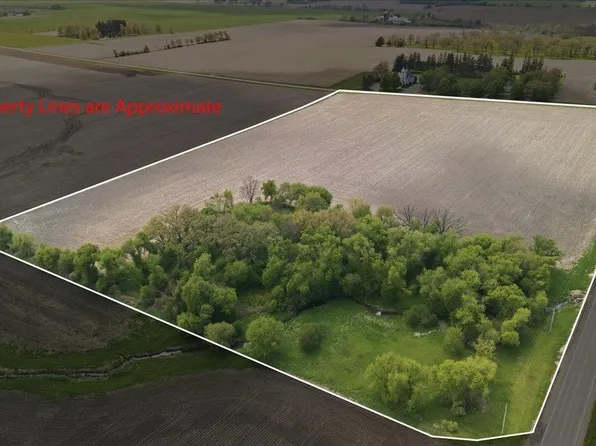 39XX State Line Rd, Poplar Grove, IL 61065