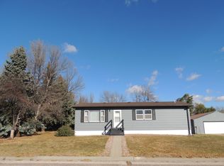 1446 Evanston Ave, Hot Springs, SD 57747
