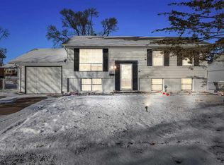 220 Hanover Rd SW, Cedar Rapids, IA 52404