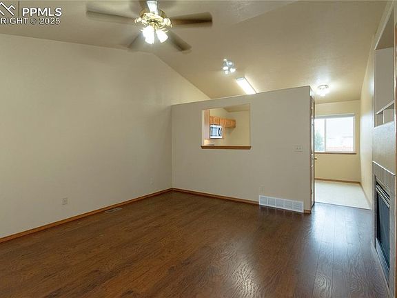 2nd image of 1882 Sage Grouse Ln