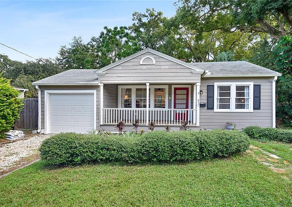 1st image of 837 Palm Dr